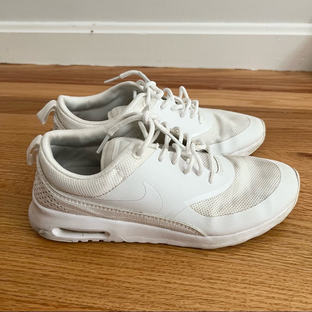 🌸Nike Sneakers Thea